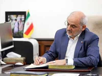رسانه‌های متعهد می‌توانند نقشی چشمگیر در اصلاح ناراستی‌ها ایفا کنند