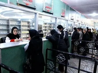 آمادگی «هلال احمر» برای ذخیره استراتژیک داروهای خاص براساس نیازسنجی سازمان غذا و دارو/ انجام بازسازی داروخانه مرکزی هلال احمر با حداقل هزینه ها
