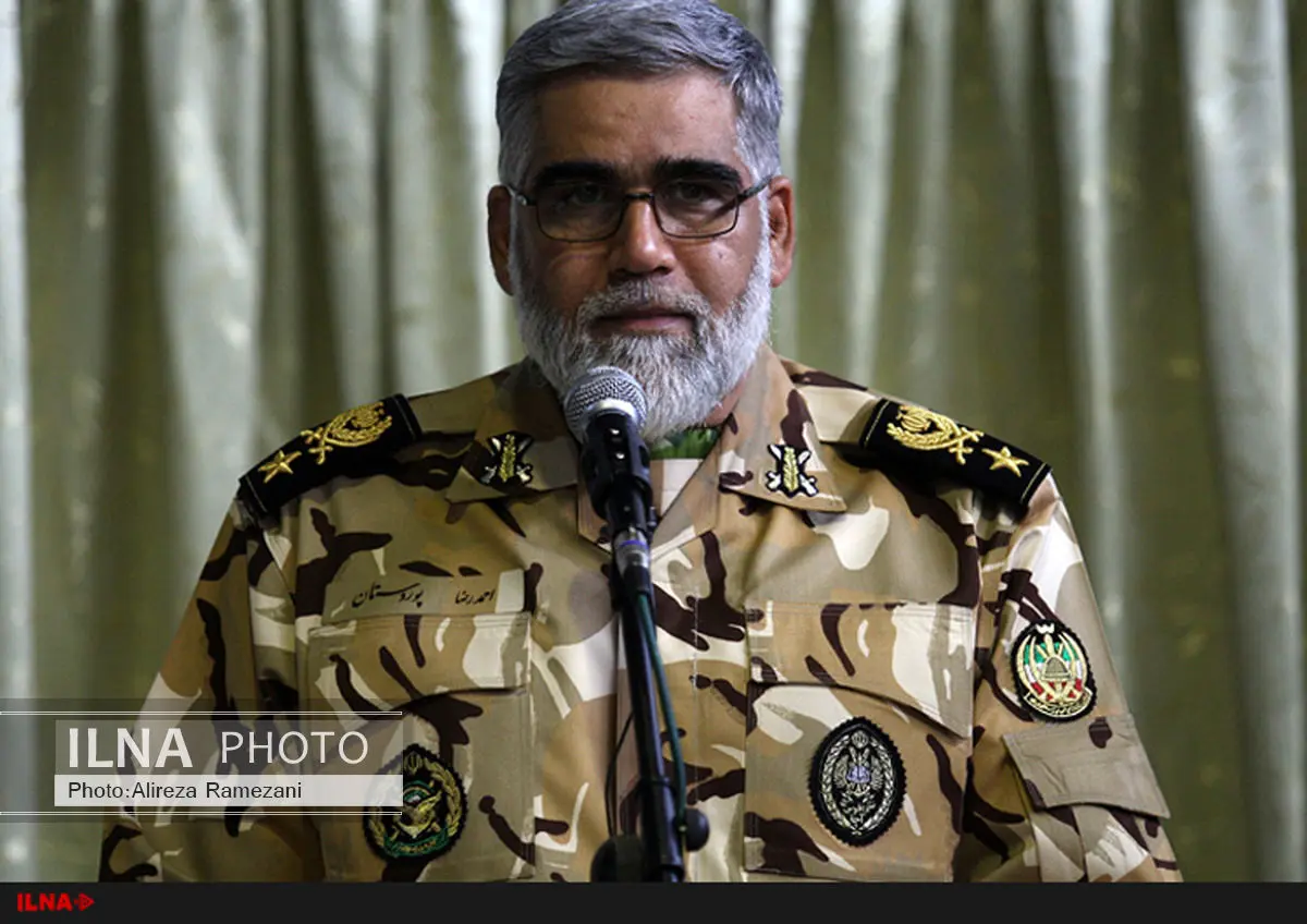 فرماندهان، جنگ نرم دشمن را جدی بگیرند