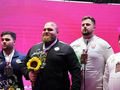  ایران قهرمان وزنه‌برداری جوانان جهان شد 