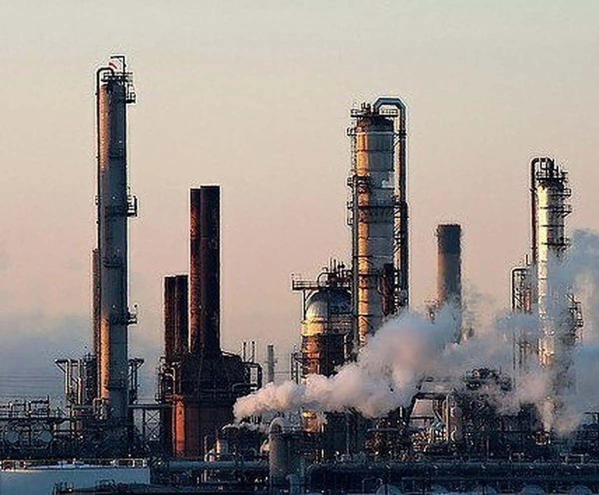 Iran's light crude oil price hits $62 per barrel