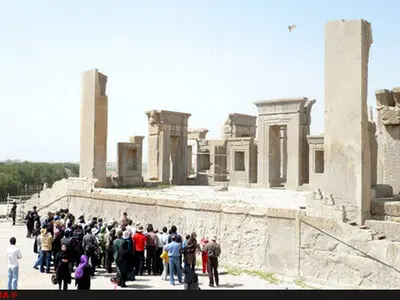 اماکن گردشگری جای نوشتن شعار‌های سیاسی نیست/نباید امنیت فکری گردشگر را مخدوش کنیم