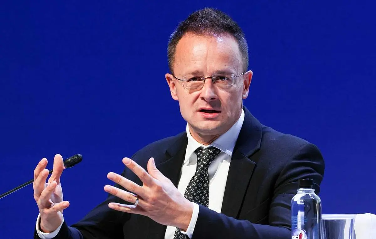 روسیه و مجارستان باید در مقابل فشار خارجی  ایستادگی کنند