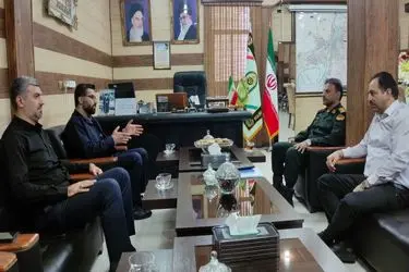 دیدار معاون منابع انسانی فولاد خوزستان با فرمانده انتظامی اهواز