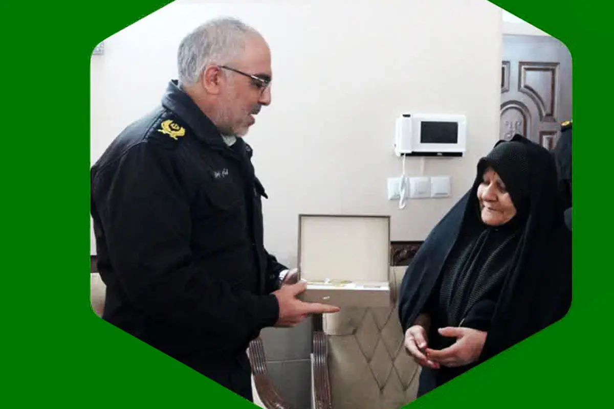 گردنبند طلای مسروقه به صاحبش برگردانده شد