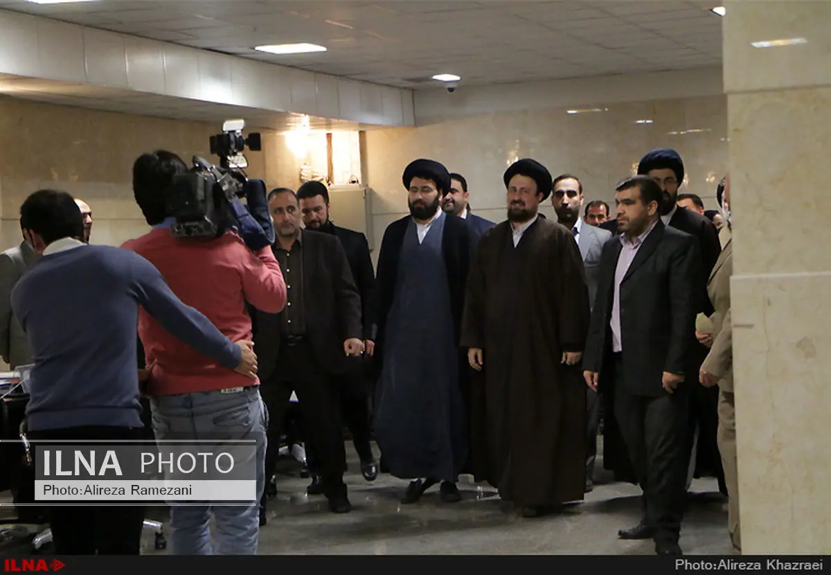 سید حسن خمینی کاندیدای مجلس خبرگان شد + تصاویر