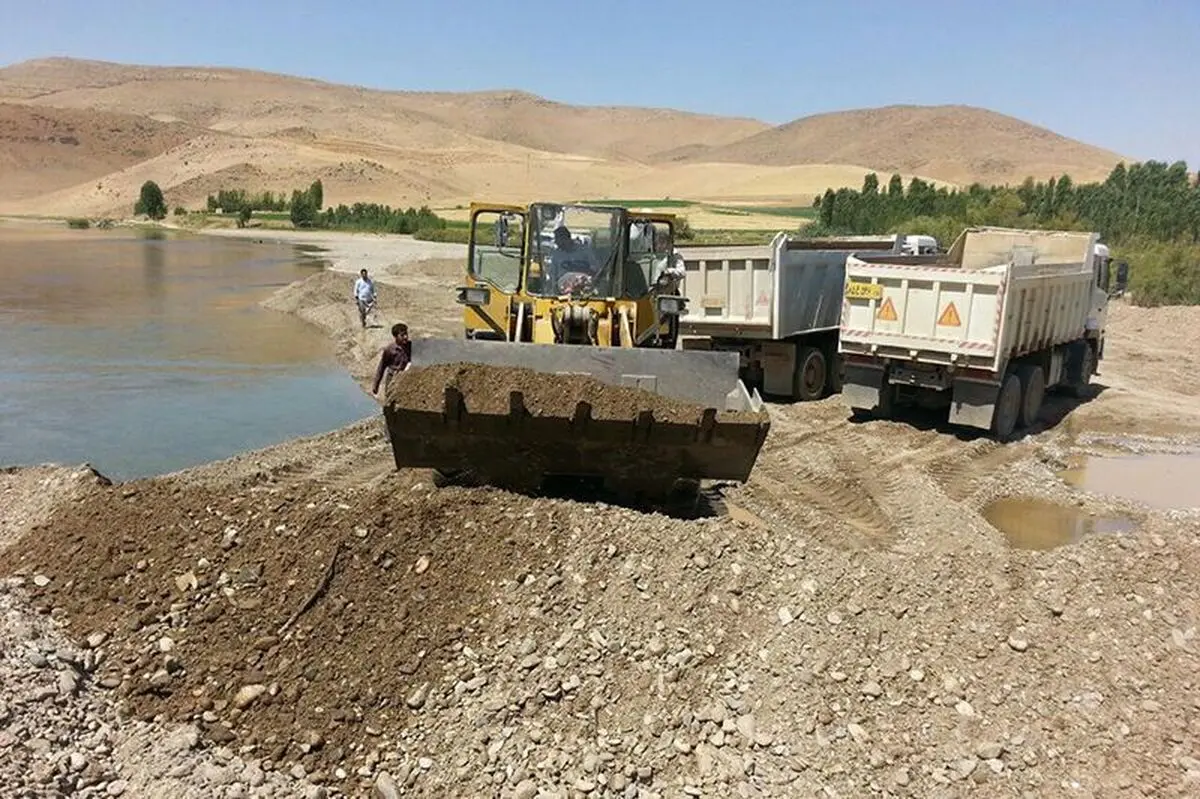 کشف بیش از ۴۱۰ تن شن و ماسه قاچاق در شهرستان رشت