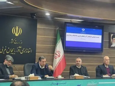 خدمت به مردم تعطیلی ندارد / کمبودی در تامین کالاهای اساسی وجود ندارد 