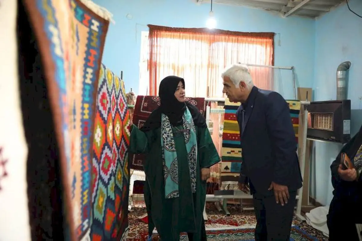اتخاذ رویکرد خانواده محور در سامان‌دهی میراث‌فرهنگی، گردشگری و صنایع‌دستی/ خوزستان قابلیت تبدیل شدن به پایانه صادرات صنایع‌دستی کشور دارد