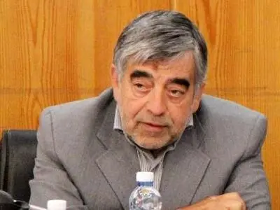 ضرورت کاهش تعطیلات نوروز و عزاداری‌های مذهبی با توجه به شرایط اضطرار در کشور