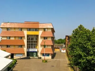 پرداخت کامل مطالبات سال ۱۴۰۳ و دو ماه نخست ۱۴۰۴ به دانشگاه علوم پزشکی و داروخانه‌های گیلان!