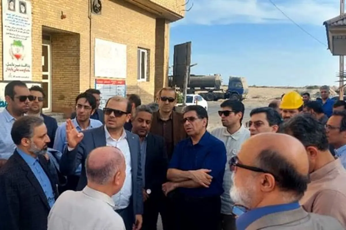  بازدید مدیران عامل شستا و تاپیکو از پایانه صادراتی شرکت نفت پاسارگاد در بندر شهید رجایی