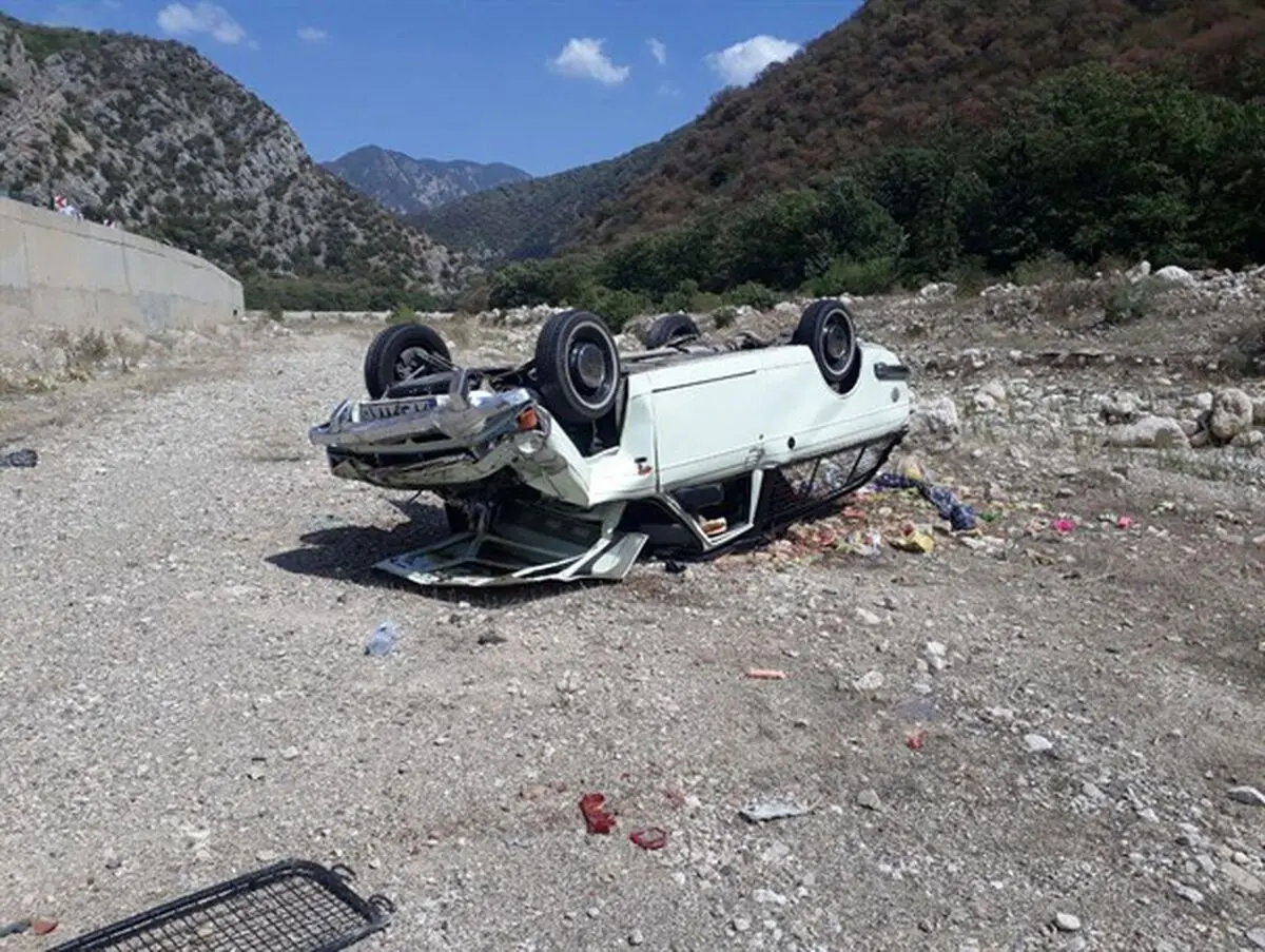 مرگ جوان ۲۶ ساله در حادثه واژگونی خودروی پیکان در دهدشت