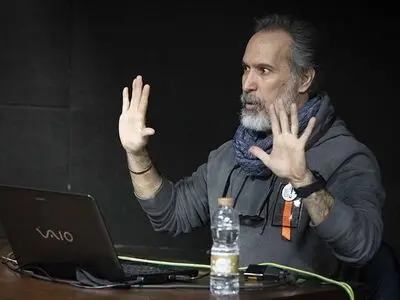 تئاتر، یک هنرِ دیداری است