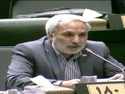 بخشنامه دولت درخصوص استخدام نیروها بوی تسویه حساب سیاسی می‌دهد!