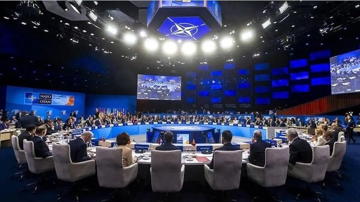 دبیرکل ناتو با تشکیل ارتش مستقل اروپایی مخالفت کرد