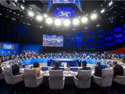 دبیرکل ناتو با تشکیل ارتش مستقل اروپایی مخالفت کرد