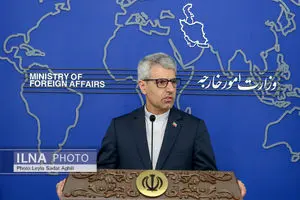 حمله به مدرسه میناب و ورزشگاه لامرد صرفا دو مورد از صدها جنایت جنگی متجاوزان است