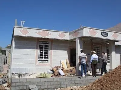 بازسازی ۲۶۸ واحد مسکونی محرومان در لرستان/توزیع ۱۶۰ جهیزیه و ۹۶۰  اقلام خانگی به خانواده‌های نیازمند