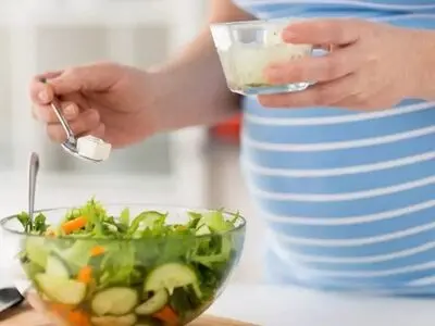 آیا مصرف پنیر فتا در بارداری خطرناک است؟
