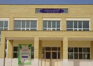 تعطیلی چهار مدرسه راه ایمان در کرخه؛ دانش‌آموزان در آستانه سال تحصیلی بلاتکلیف ماندند