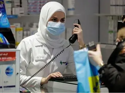 سود میلیاردیِ داروخانه‌داران و بیکاریِ داروسازان/ ممنوعیت آزادی کسب و کار به پای آیین‌نامه تاسیس داروخانه