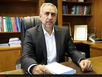 به دلیل فشارهای وارده ازسوی برخی مراکز قدرت شما را در اجرای تصمیمتان مختار می‌گذارم