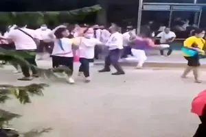 تصاویری از لحظه وقوع زمین‌ لرزه ۷.۴ ریشتری در جنوب فیلیپین