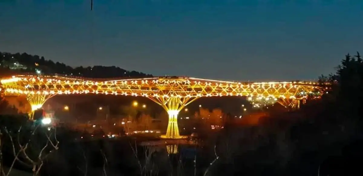 «پل طبیعت» به رنگ طلایی درمی‌آید