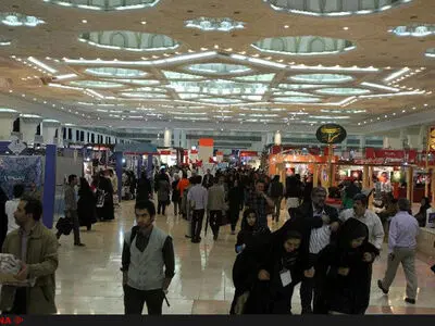 از حاشیه نشستِ خبری آقای وزیر تا سلفی و چالش؛ چاشنی روز سوم نمایشگاه مطبوعات