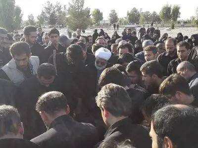 پیکر مرحوم رهامی تشییع و به خاک سپرده شد