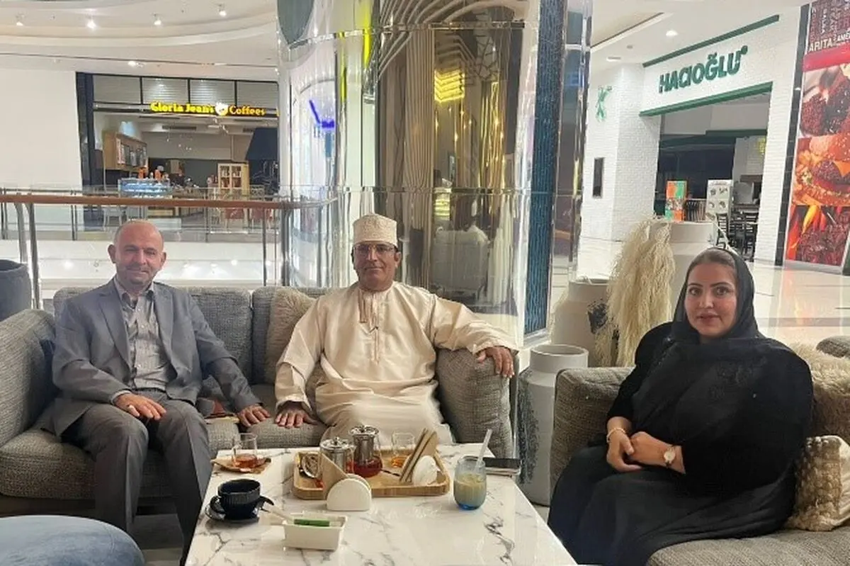 اهالی قلم در عمان از مقاومت ایران در جنگ ۱۲ روزه تمجید کردند