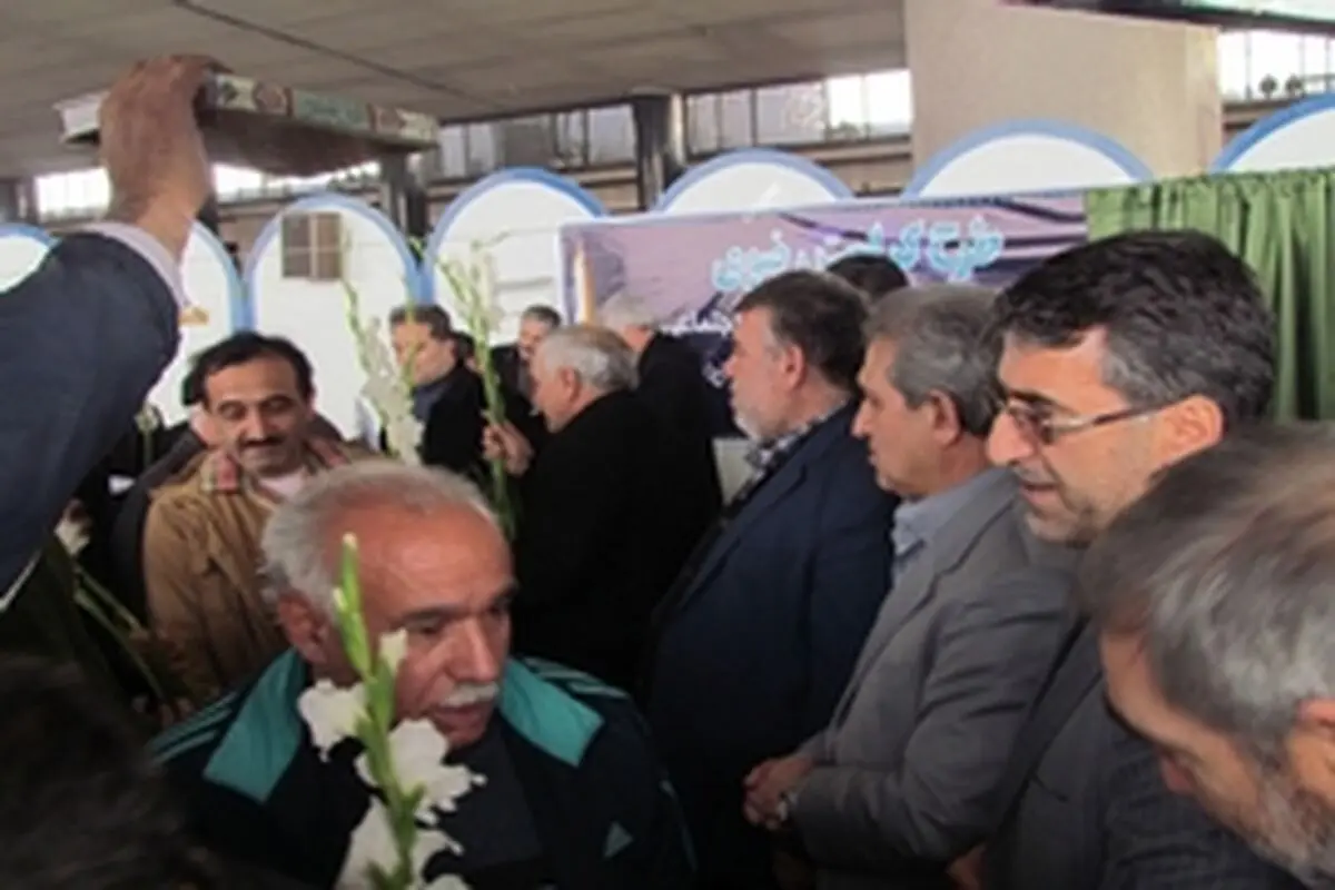 پرداخت یک هزار و ۳۰۰ میلیارد تومان عیدی به بازنشستگان