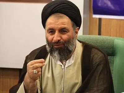 امروز تمام کفر در مقابل تمام اسلام ایستاده است 