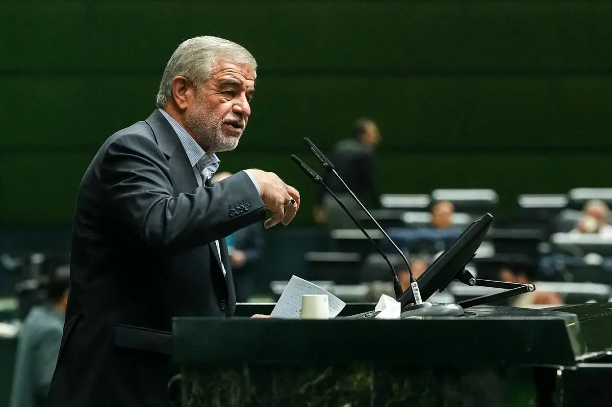 ۲۲ بهمن روز تجلی اراده الهی است