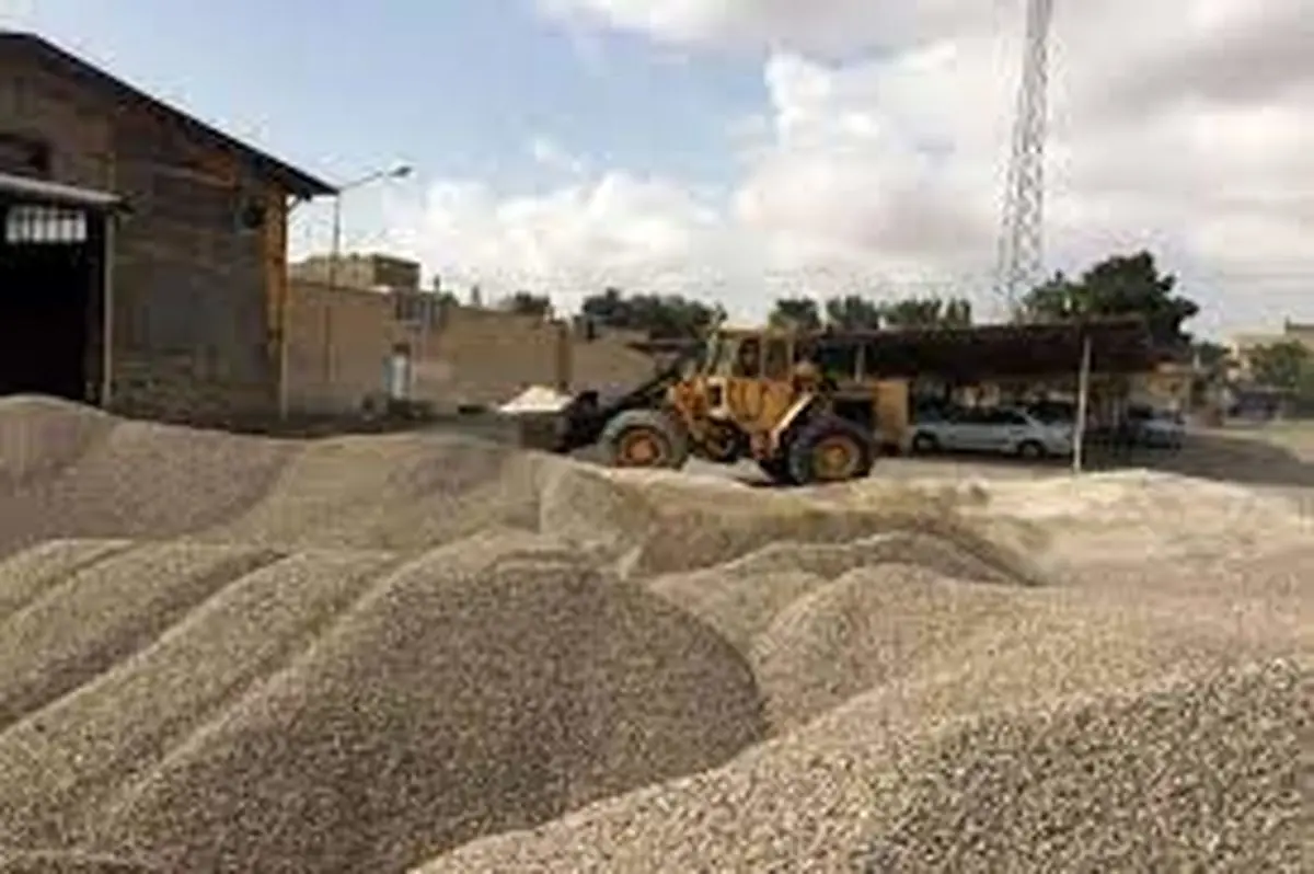 ذخیره سازی ۴۵۰۰ تن ماسه و نمک در شهرستان رزن