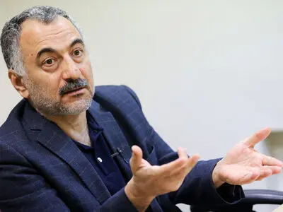 عدم مشارکت در انتخابات ما را به جایی نمی‌رساند/ جمهوری اسلامی آلترناتیو ندارد 