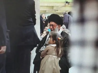 «روایت دیدار» خانواده شهدای مدافع حرم با مقام معظم رهبری
