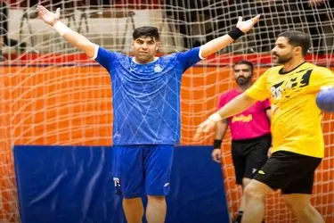 تنش در بازی بزرگ هندبال استقلال کازرون و سپاهان نوین