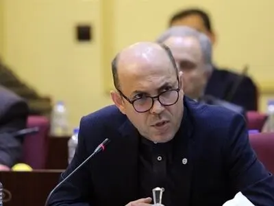 سعادتمند: عظیمی نژاد باید معذرت‌خواهی کند