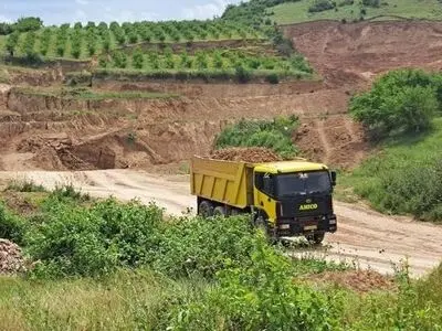 برداشت خاک از گِردتپه روستای نصرآباد گرگان با دستور قضایی متوقف شد