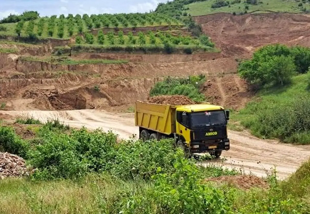 برداشت خاک از گِردتپه روستای نصرآباد گرگان با دستور قضایی متوقف شد