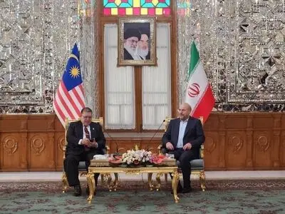 دیدار رئیس مجلس مالزی با قالیباف