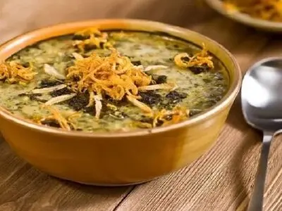 آش کشک ترخینه، یک غذای لذیذ و عالی برای وعده عصرانه