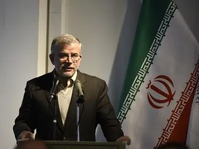 گسترش کشت گلخانه ای علاوه بر صرفه جویی در مصرف آب صرفه اقتصادی و اشتغالزایی دارد