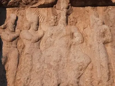 نقش برجسته سراب بهرام تخریب نشده است