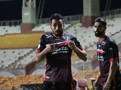 ویدیو: گل سوم پرسپولیس به نساجی توسط حامد پاکدل 