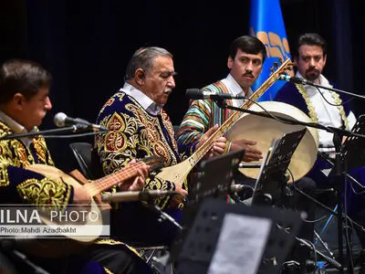همنوازی موسیقی تاجیکستان به سرپرستی استاد"دولتمند خالف"