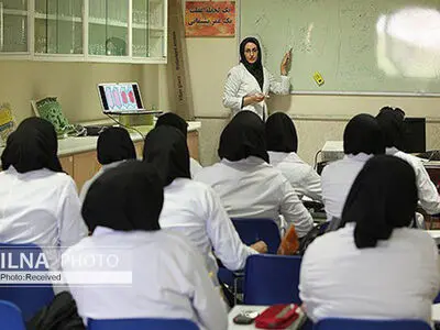 دانشجویانِ در شرف فارغ‌التحصیلی به دانشگاه باز می‌گردند/  صدور مجوز برای بازگشت نیمی از جمعیت دانشجویی/ در هر اتاق خوابگاه فقط ۲ دانشجو مستقر می‌شود