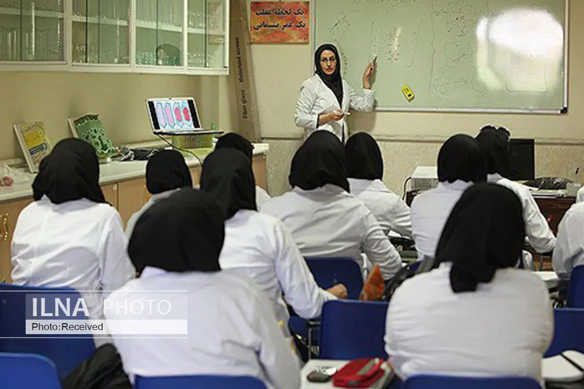 دانشجویانِ در شرف فارغ‌التحصیلی به دانشگاه باز می‌گردند/  صدور مجوز برای بازگشت نیمی از جمعیت دانشجویی/ در هر اتاق خوابگاه فقط ۲ دانشجو مستقر می‌شود